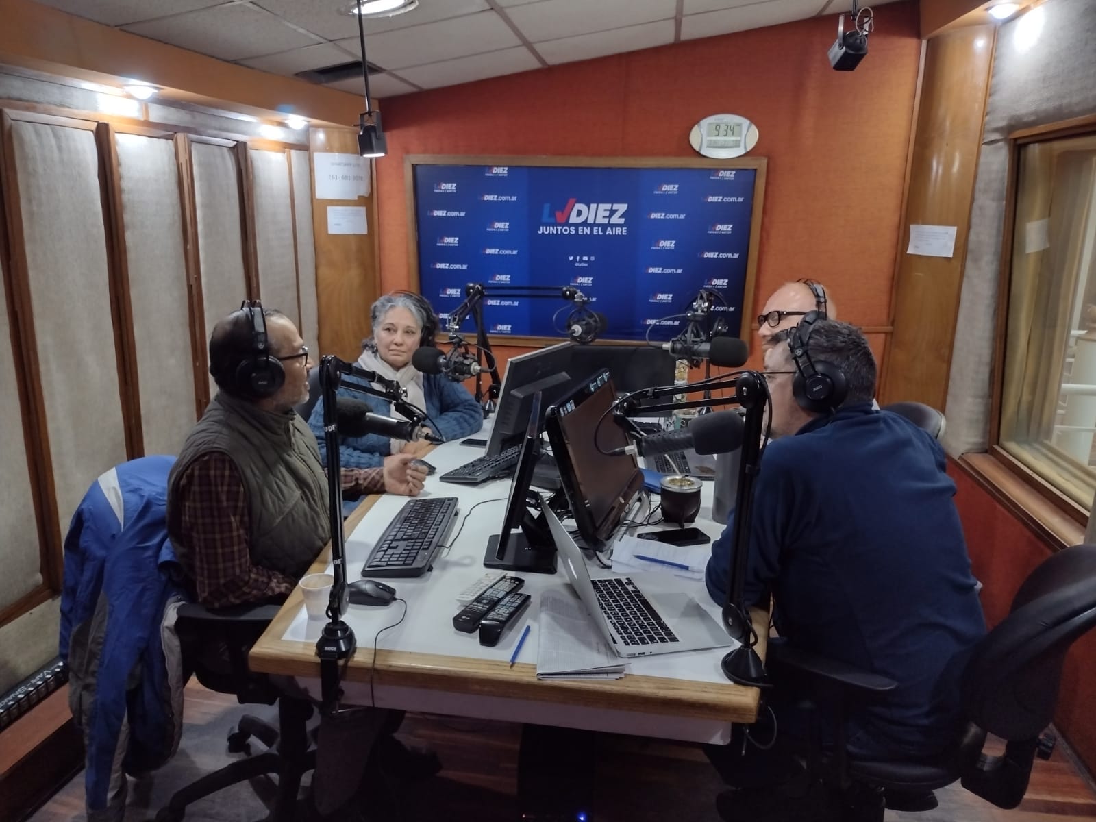 Tilin Orozco- músico, En Estudios de LVDiez