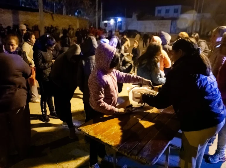 Gabriela Carmona – Comedor Horneritos, Las Heras «Nos falta comida, vienen personas en situación de calle»