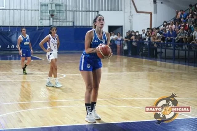 Romina Huidobro – Capitana de Atenas