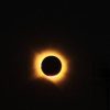 Llega el «toca para compartir» a Android/ Xiaomi confundió la Luna con el Sol